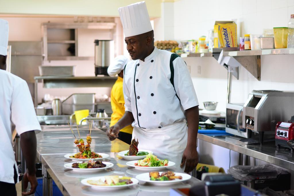 Eddy Suites, Emeli Hotel Nairobi Dış mekan fotoğraf