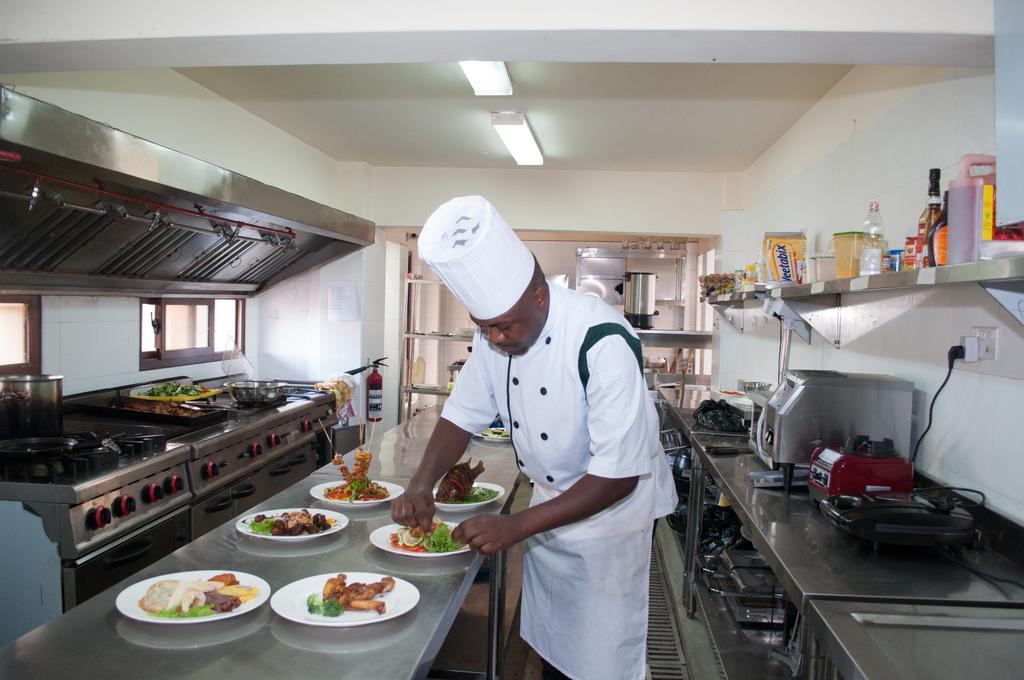Eddy Suites, Emeli Hotel Nairobi Dış mekan fotoğraf